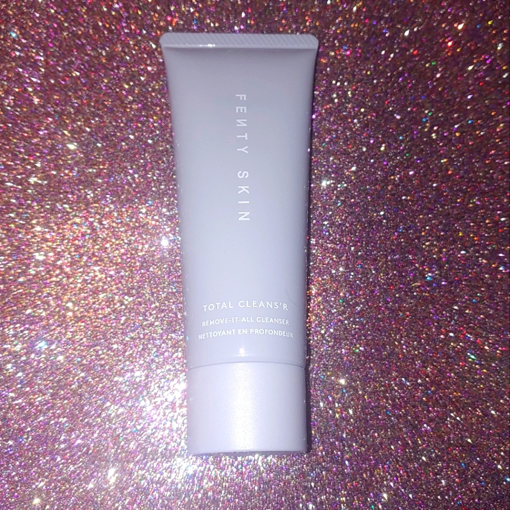 TOTAL CLEANS'R MAKEUP-REMOVING CLEANSER Barbados Cherry FENTY SKIN Rihanna